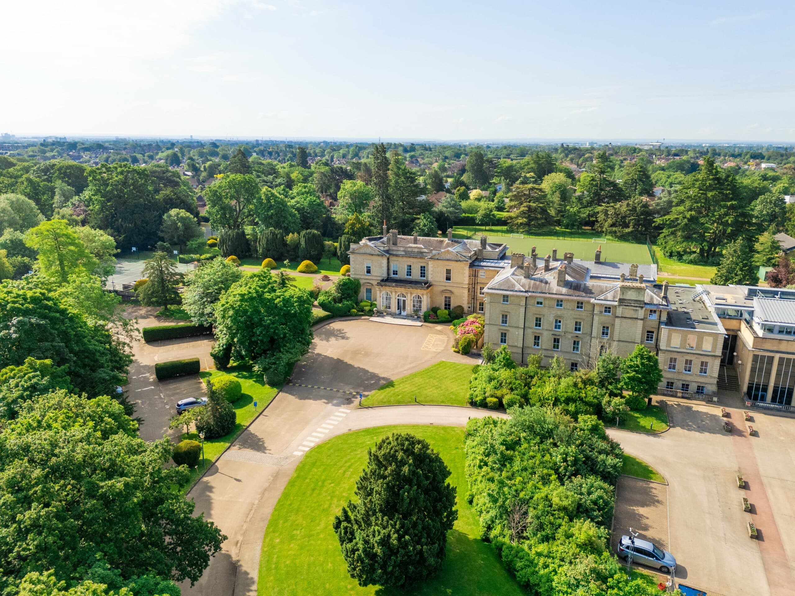 ACS Hillingdon International Independent School ACS Hillingdon
